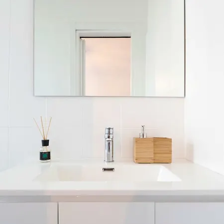 New! Charming & Pretty Flat In Center Milaan