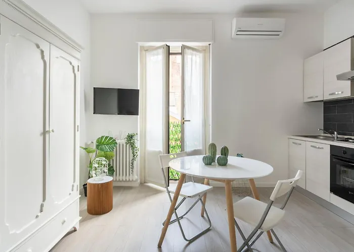 Apartament New! Charming & Pretty Flat In Center Mediolan