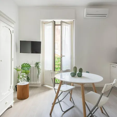 Apartment New! Charming & Pretty Flat In Center Mailand
